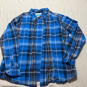 Men’s XL long sleeve collared button-down